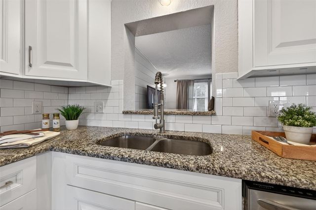 6740 31ST AVENUE N, St Petersburg, FL 33710