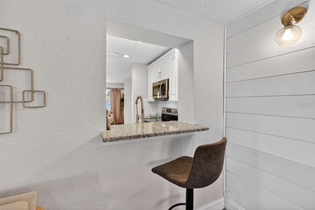 6740 31ST AVENUE N, St Petersburg, FL 33710