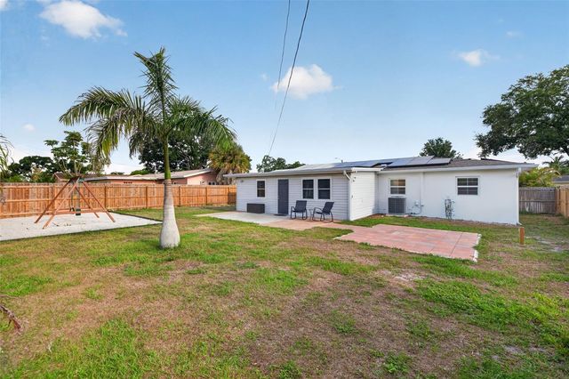 6740 31ST AVENUE N, St Petersburg, FL 33710