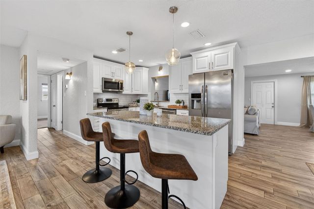 6740 31ST AVENUE N, St Petersburg, FL 33710