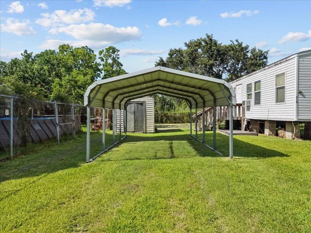 710 Broadway, Dickinson, TX 77539