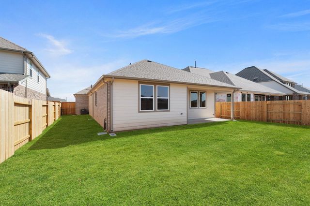 14814 Mission Avenue, Mont Belvieu, TX 77523