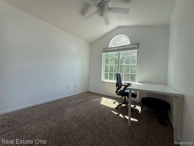 3068 Bridlewood Drive, Rochester, MI 48306