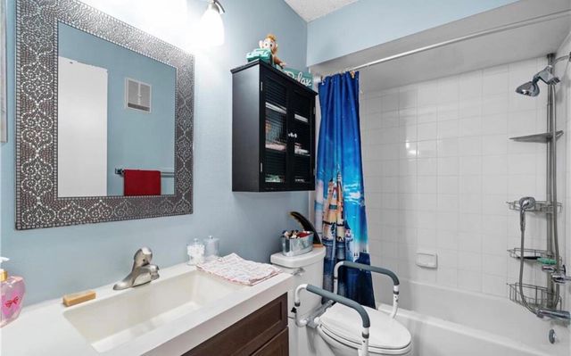 1907 Aynsley Way 32-2, Vero Beach, FL 32966