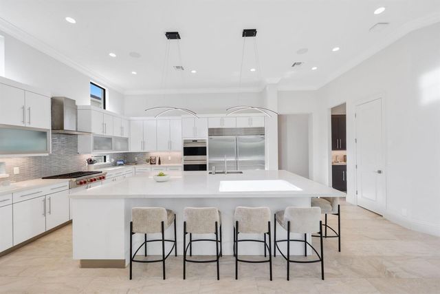 2702 NW 71st Boulevard, Boca Raton, FL 33496