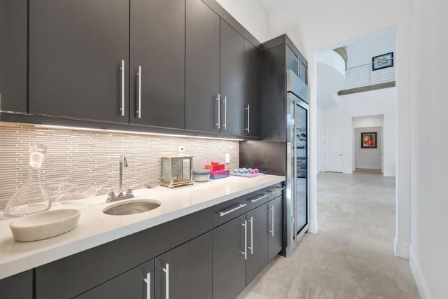 2702 NW 71st Boulevard, Boca Raton, FL 33496