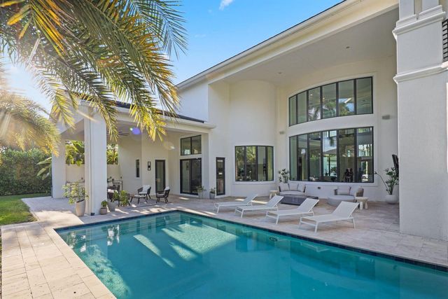 2702 NW 71st Boulevard, Boca Raton, FL 33496