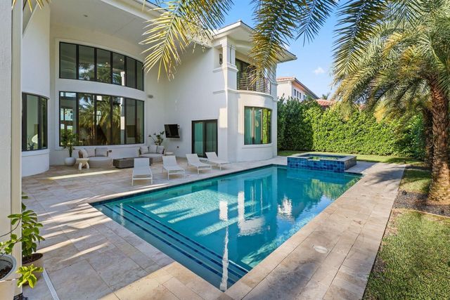 2702 NW 71st Boulevard, Boca Raton, FL 33496