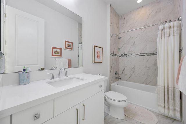 2702 NW 71st Boulevard, Boca Raton, FL 33496