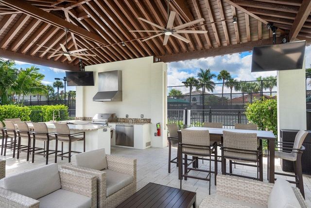 2702 NW 71st Boulevard, Boca Raton, FL 33496
