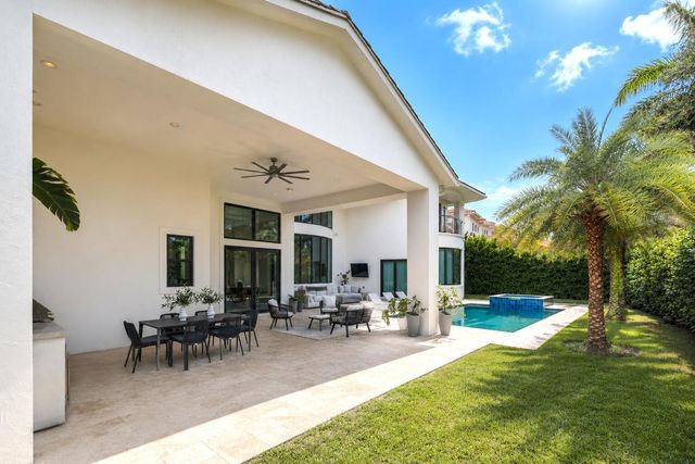 2702 NW 71st Boulevard, Boca Raton, FL 33496