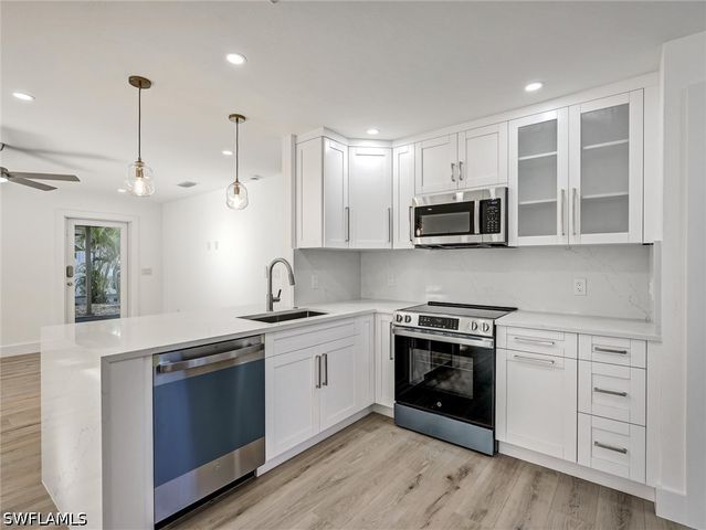 16 Kings RD A16, Naples, FL 34112