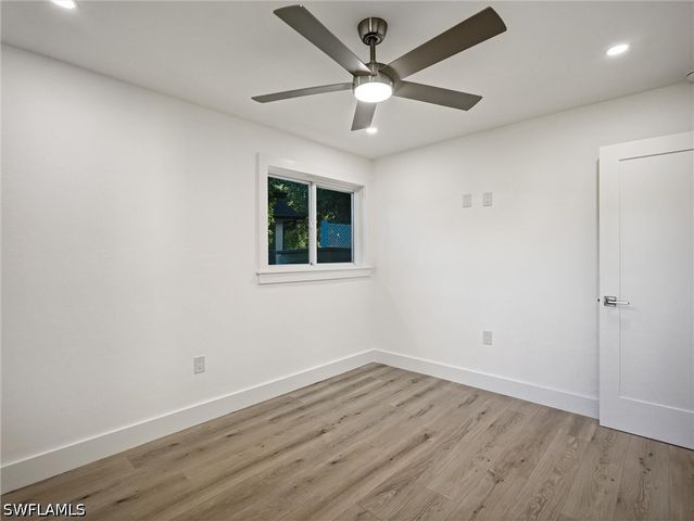 16 Kings RD A16, Naples, FL 34112