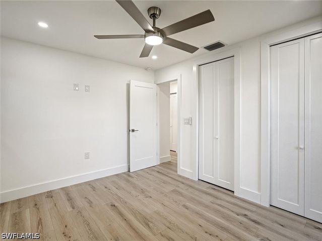 16 Kings RD A16, Naples, FL 34112