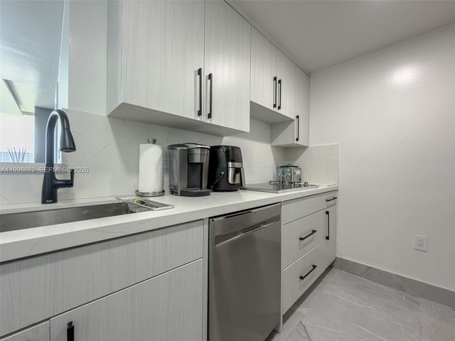 1861 S River Drive 2308, Miami, FL 33125