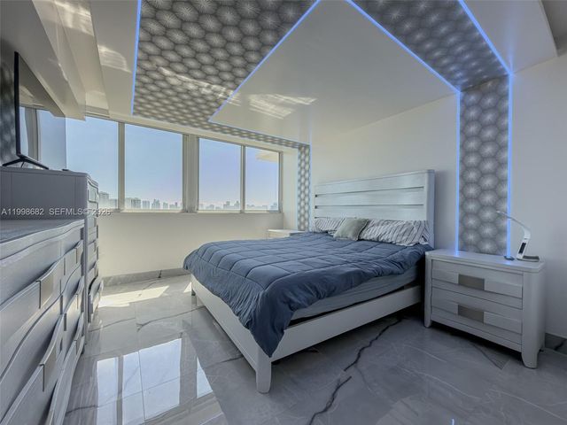 1861 S River Drive 2308, Miami, FL 33125