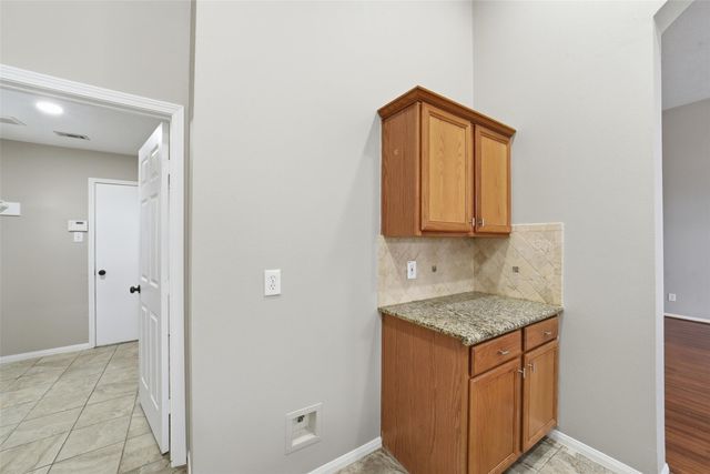 11030 Desert Springs Circle, Houston, TX 77095