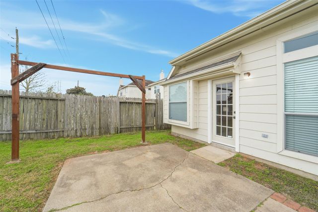 11030 Desert Springs Circle, Houston, TX 77095