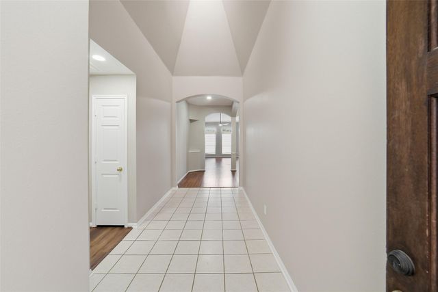 11030 Desert Springs Circle, Houston, TX 77095