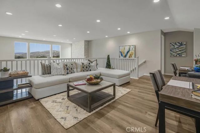 6556 Canyon Oaks Drive, Simi Valley, CA 93063
