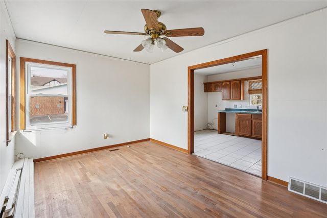 1131 69th Street, Windsor Heights, IA 50324