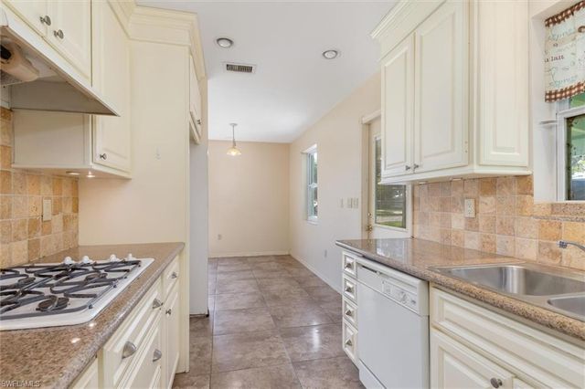 3107 Easy ST, Port Charlotte, FL 33952