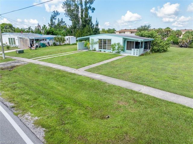 3107 Easy ST, Port Charlotte, FL 33952