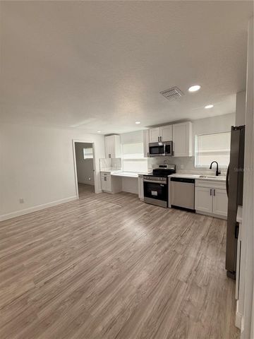 875 CHAMBERLAIN BOULEVARD, Wauchula, FL 33873