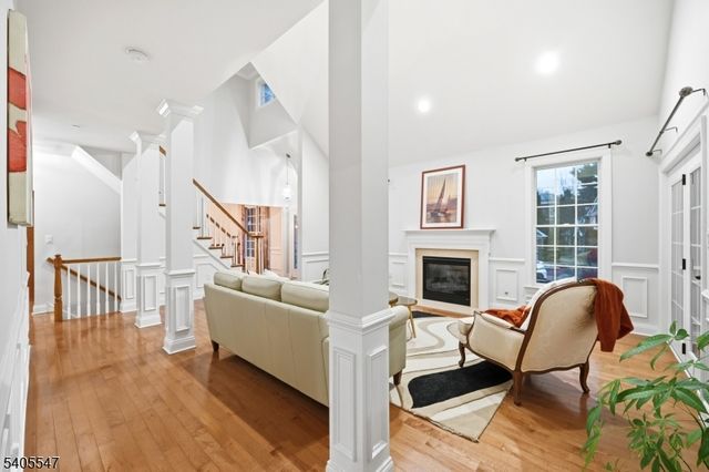 8 Woodstone Circle, Millburn Twp., NJ 07078