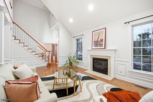 8 Woodstone Circle, Millburn Twp., NJ 07078