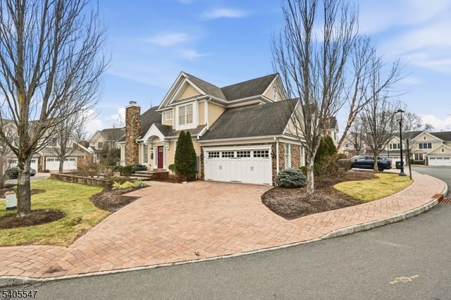 8 Woodstone Circle, Millburn Twp., NJ 07078