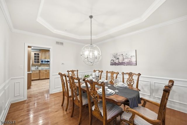 8 Woodstone Circle, Millburn Twp., NJ 07078