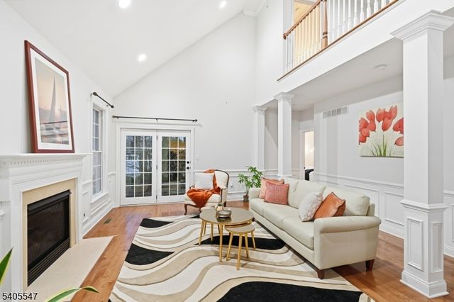 8 Woodstone Circle, Millburn Twp., NJ 07078