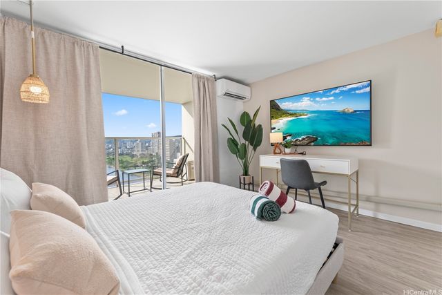 445 Seaside Avenue 2402, Honolulu, HI 96815