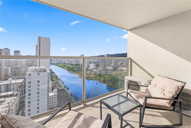 445 Seaside Avenue 2402, Honolulu, HI 96815