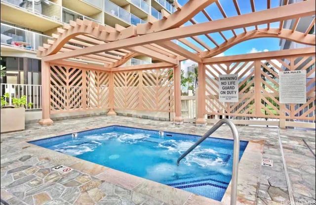 445 Seaside Avenue 2402, Honolulu, HI 96815