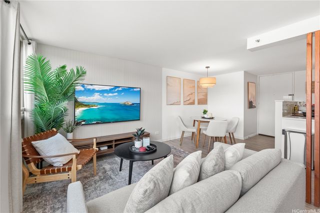 445 Seaside Avenue 2402, Honolulu, HI 96815