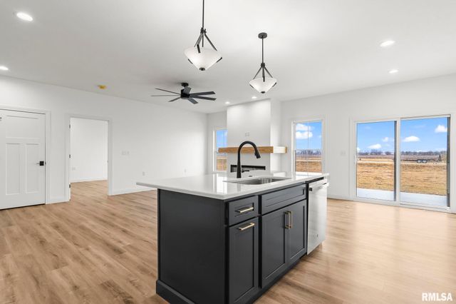 5221 Verdant Lane, Springfield, IL 62711