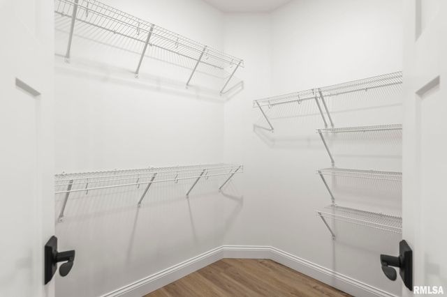 5221 Verdant Lane, Springfield, IL 62711