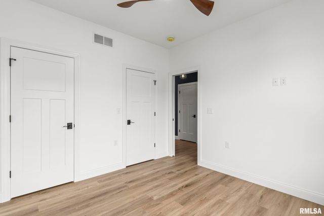 5221 Verdant Lane, Springfield, IL 62711