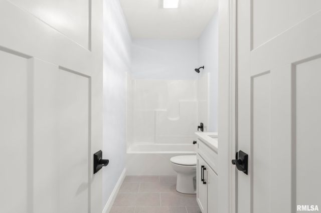 5221 Verdant Lane, Springfield, IL 62711