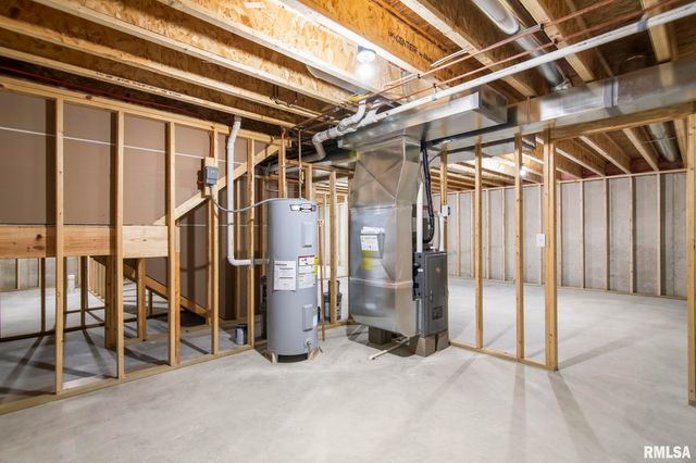 5221 Verdant Lane, Springfield, IL 62711