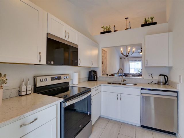 12131 SAND PEBBLE WAY, Orlando, FL 32824