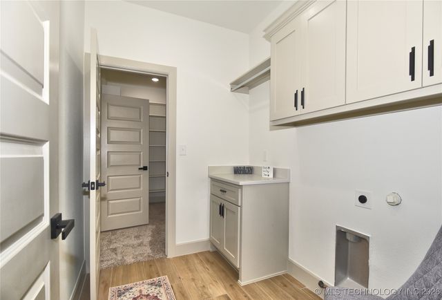 25245 S Creekbank Trail, Claremore, OK 74019