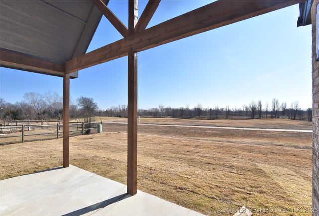 25245 S Creekbank Trail, Claremore, OK 74019
