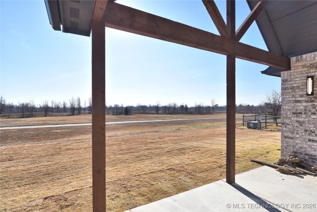 25245 S Creekbank Trail, Claremore, OK 74019