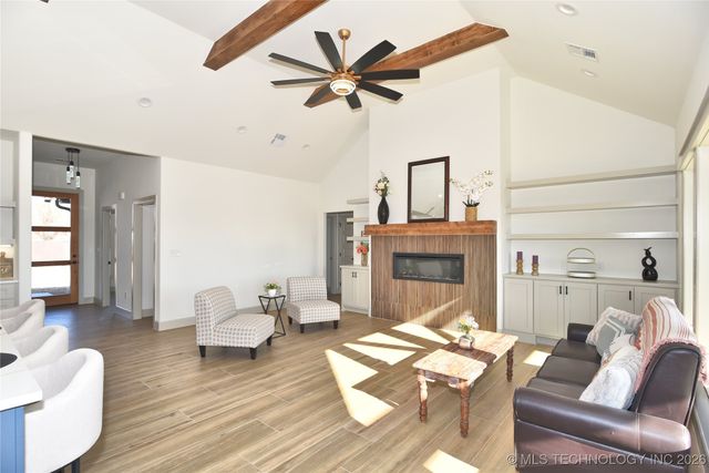 25245 S Creekbank Trail, Claremore, OK 74019