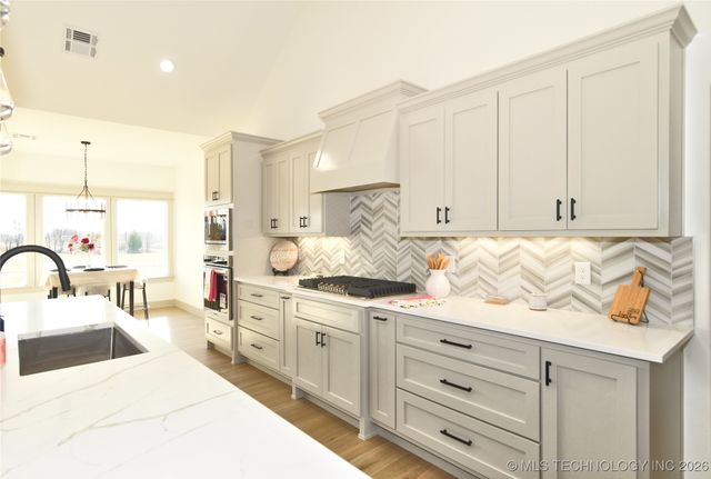 25245 S Creekbank Trail, Claremore, OK 74019