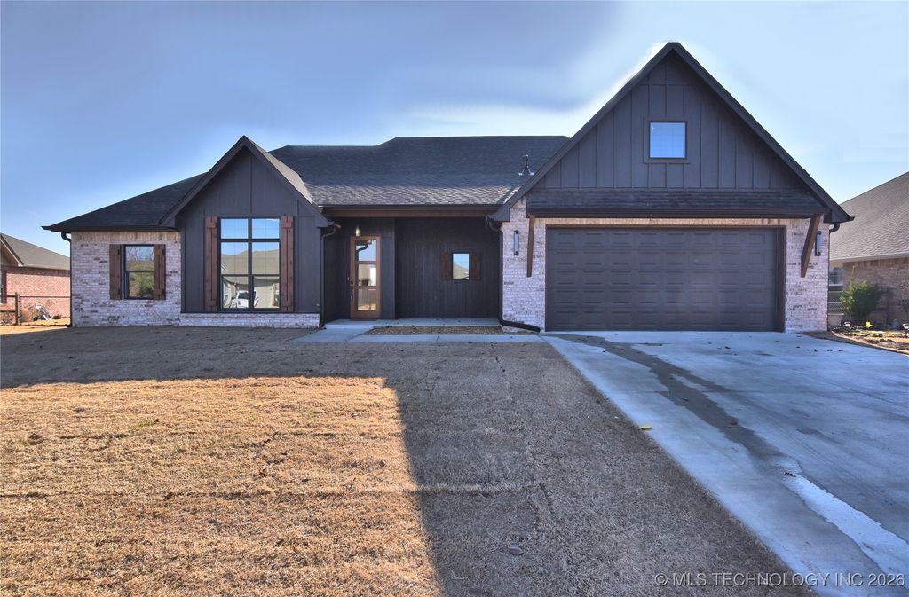25245 S Creekbank Trail, Claremore, OK 74019