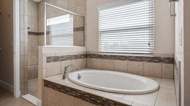 476 BELLISSIMO PLACE, Howey In The Hills, FL 34737